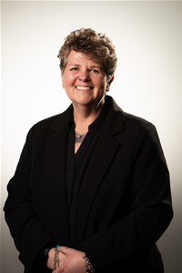 Profile image for Theresa Arnold